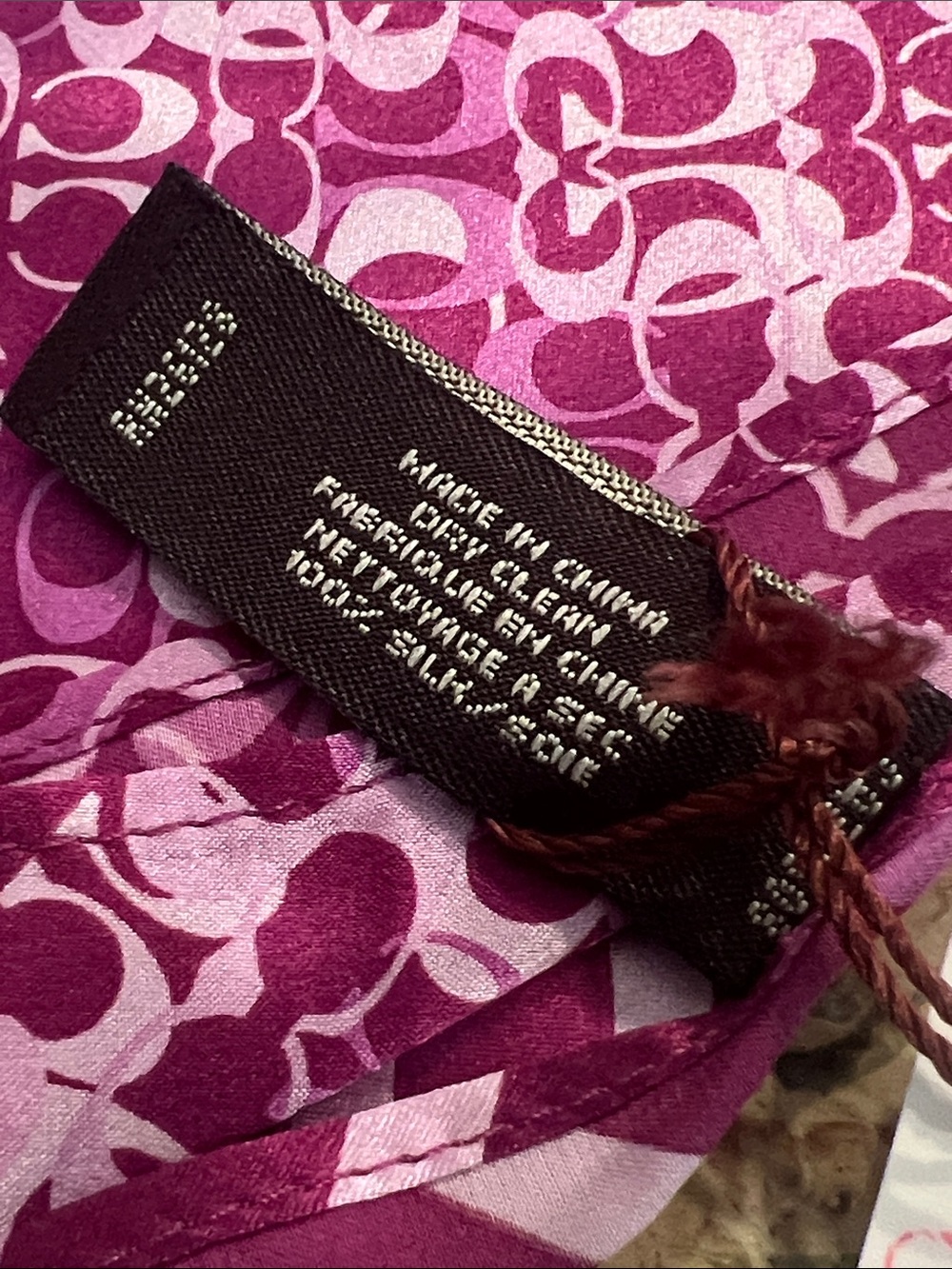 NWT COACH Pink Logo-Print Silk Scarf with Striped Border. 100% silk - Picture 7 of 7